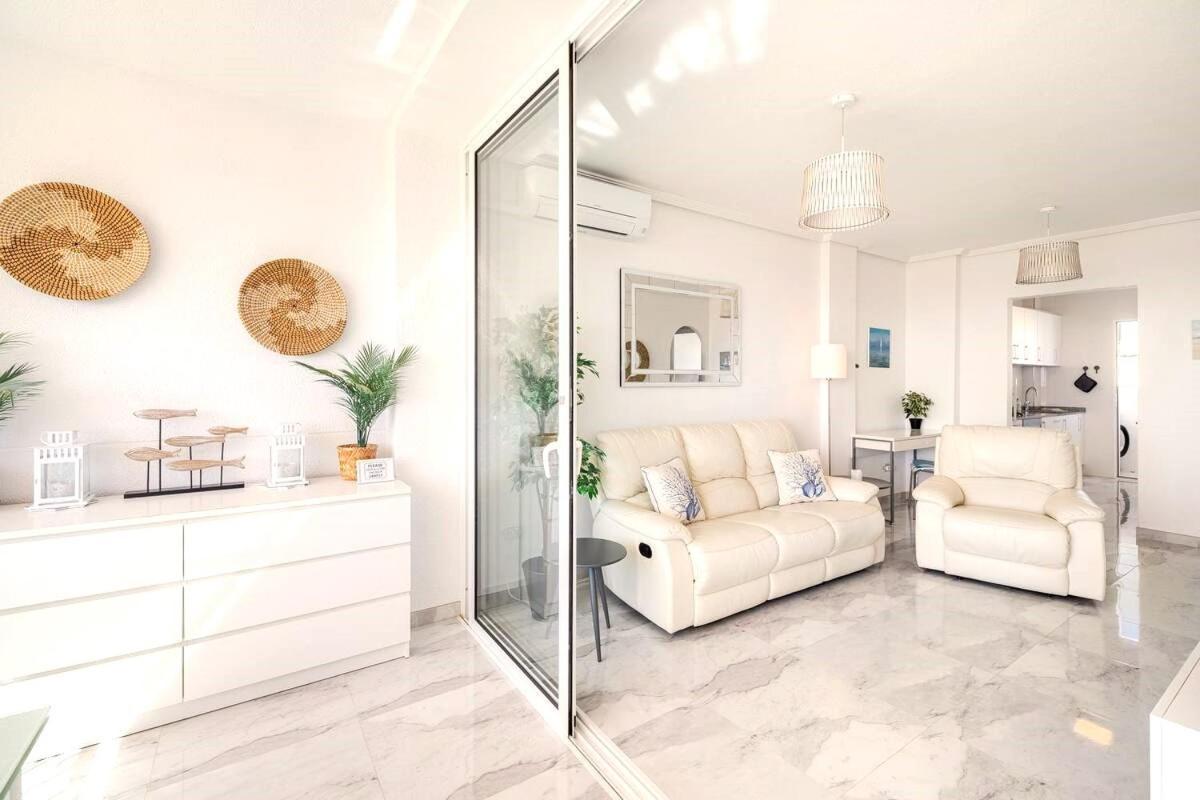 Ferienwohnung Penthouse Bellavista With Sea Views Torrevieja Exterior foto