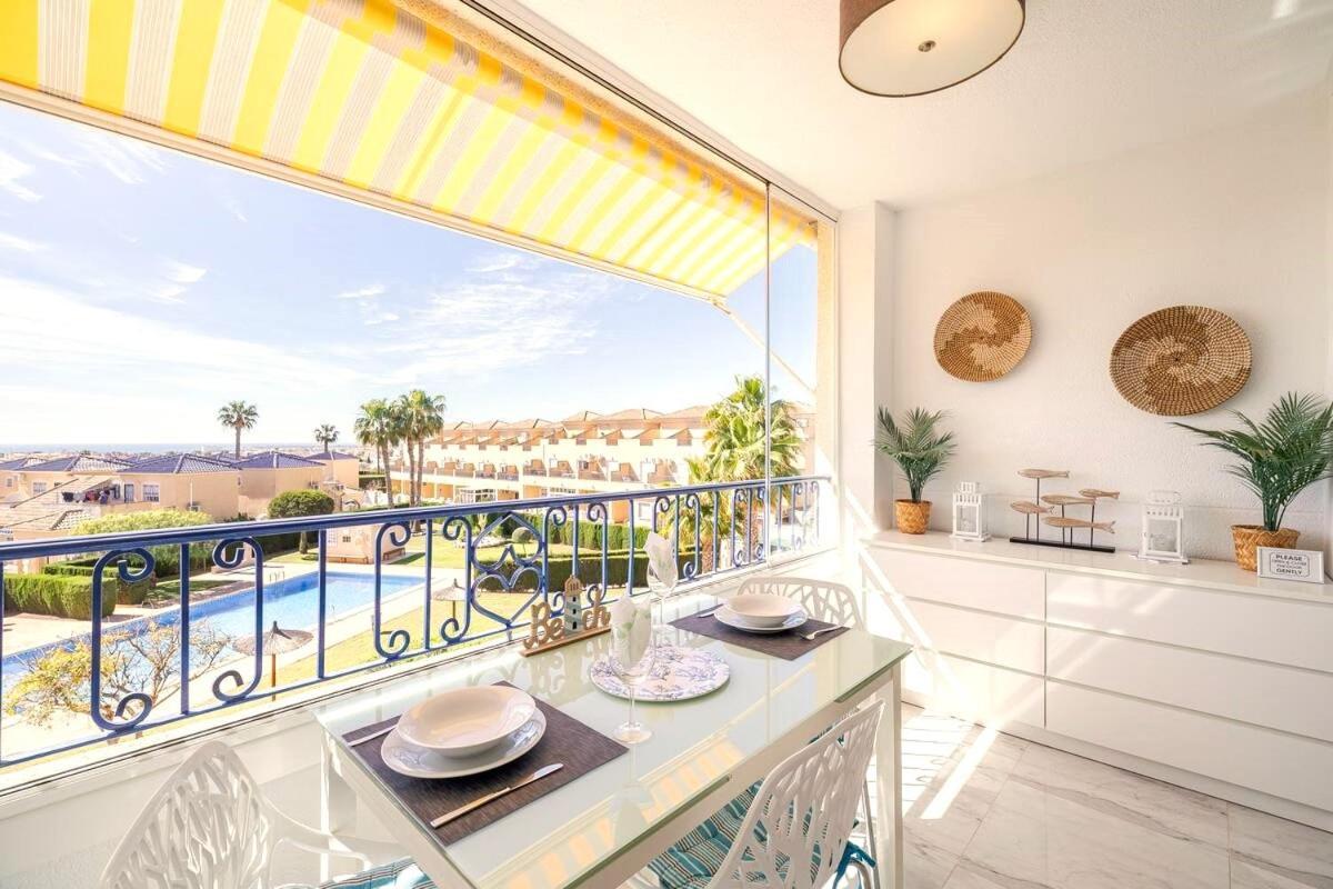 Ferienwohnung Penthouse Bellavista With Sea Views Torrevieja Exterior foto